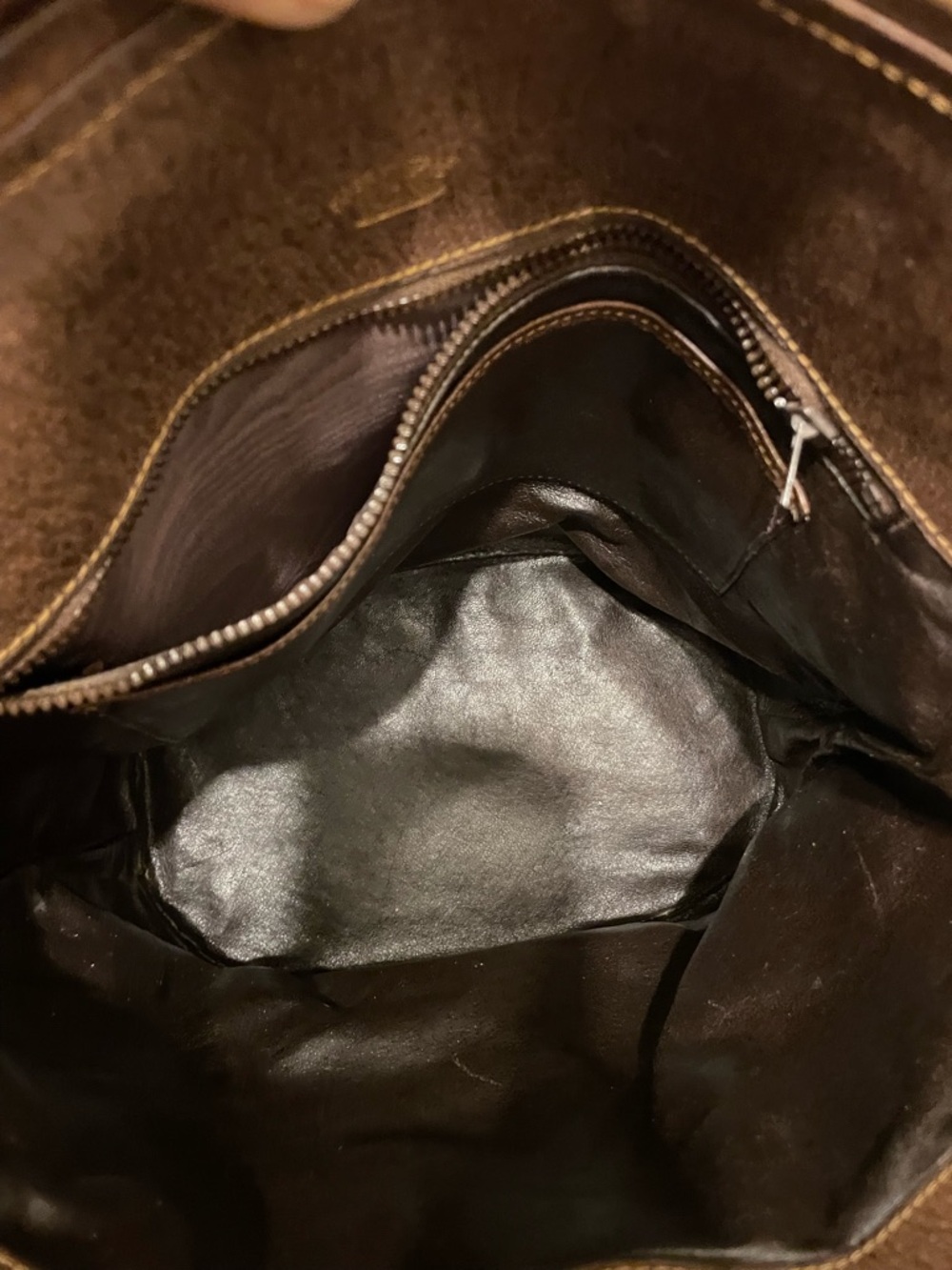 Gucci Brown Leather Interior Gold Logo - Picture 5 of 7